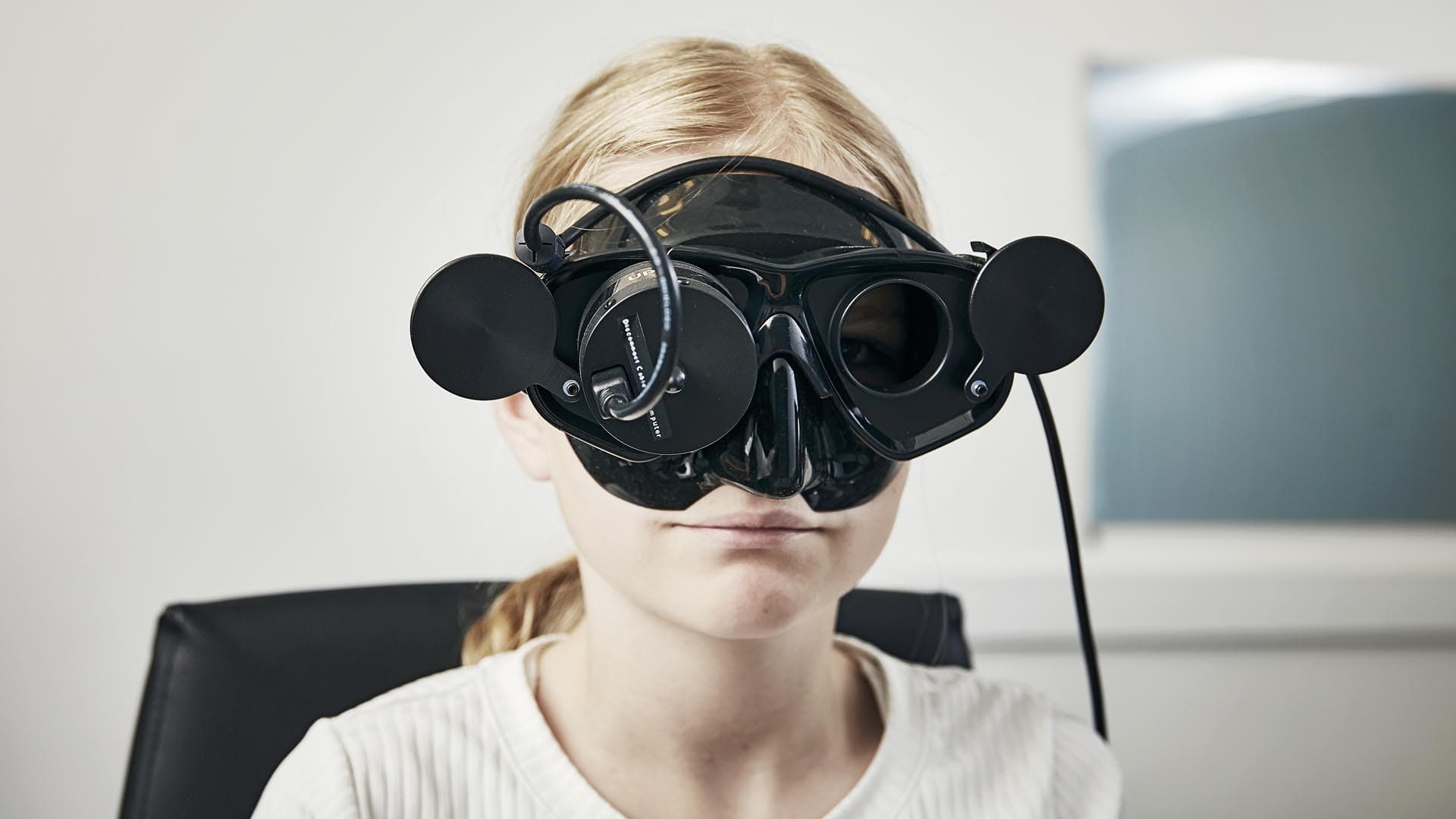 ve-gallery-goggle-pediatric.jpg